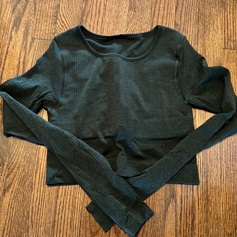 Lululemon ebb to street long sleeve crop